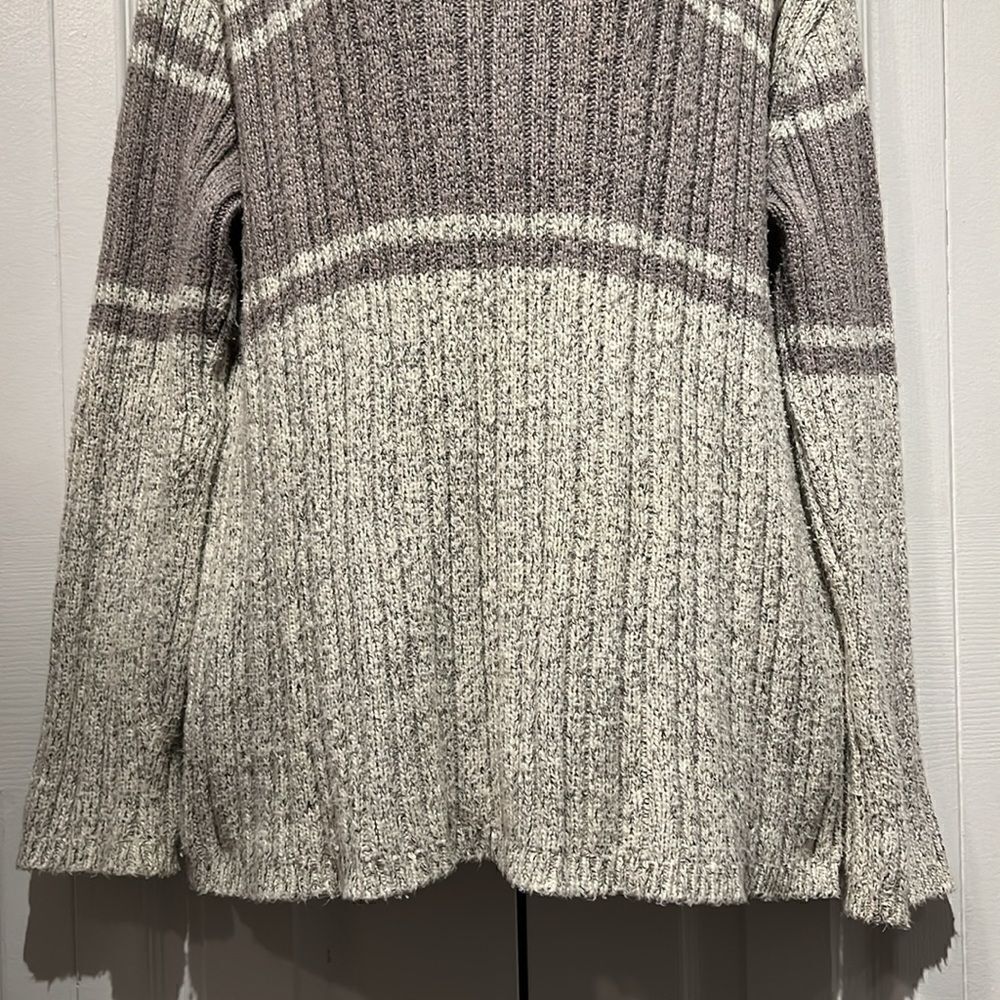 Roots Cream/Taupe Cotton V-Neck Long‎ Sleeve Sweater Size M - Picture 4 of 9